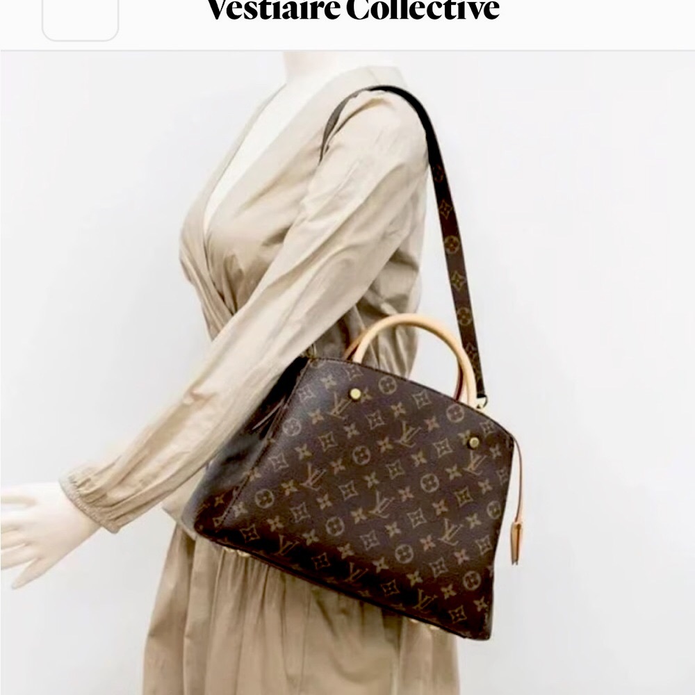 NWOTLouis Vuitton Montaigne MM Crossbody and Tote. A 2019 handbag.
